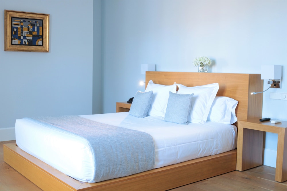 Premium Room - Photo 4