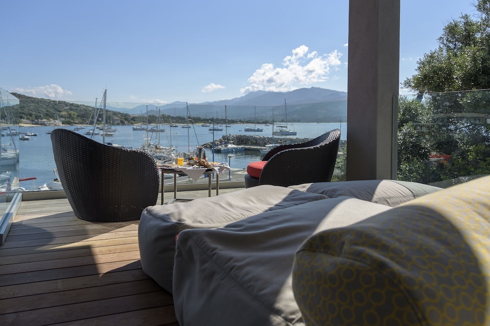 Family Suite, 2 Bedrooms, Balcony, Sea View photo 3