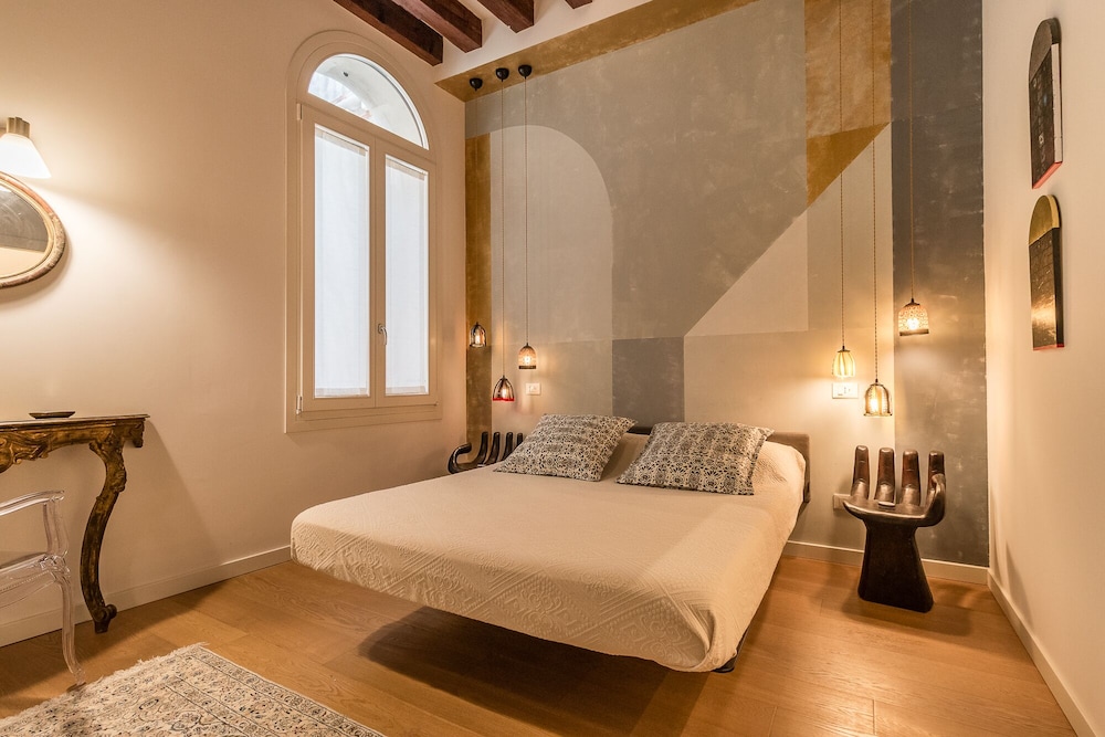 Luxury Apartment photo 2