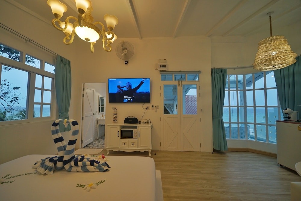 Luxury Villa photo 3
