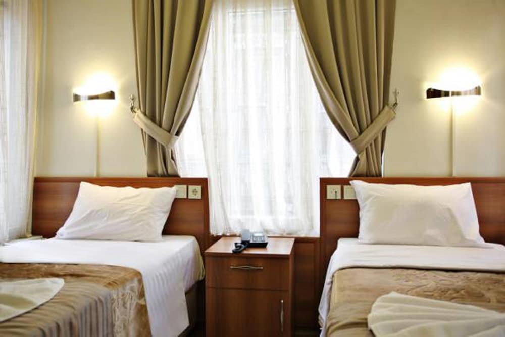 Economy Double Room photo 1