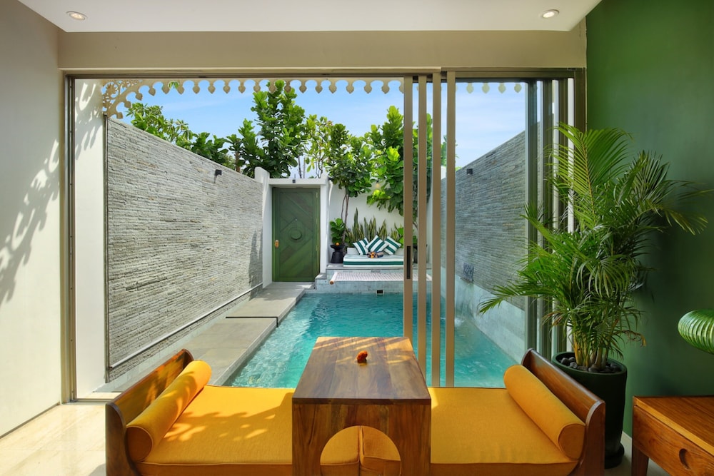 1 Bedroom Villa with Private Pool - Photo 12