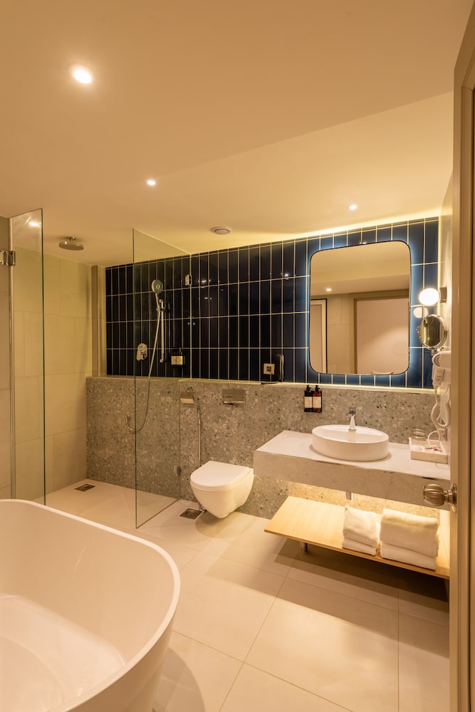 Suite with Balcony photo 2
