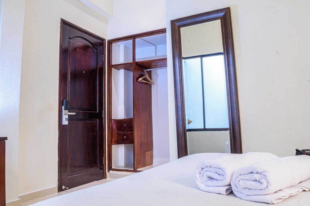 Basic Double Room - Photo 7
