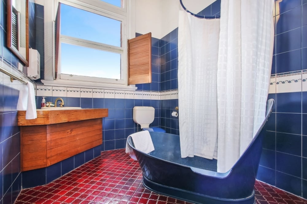 Standard Room, Non Smoking, Shared Bathroom (Double Guest House Room) photo 3