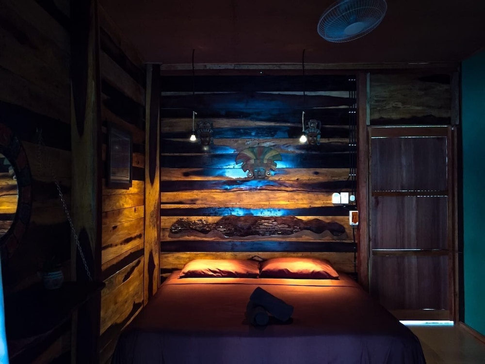 Panoramic Cabin, 1 Double Bed, Lagoon View, Lakeside