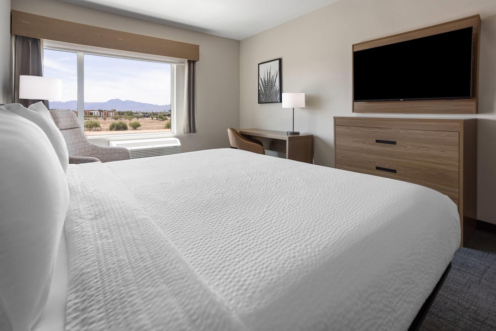 1 King Bed, Standard Room, Non-Smoking
