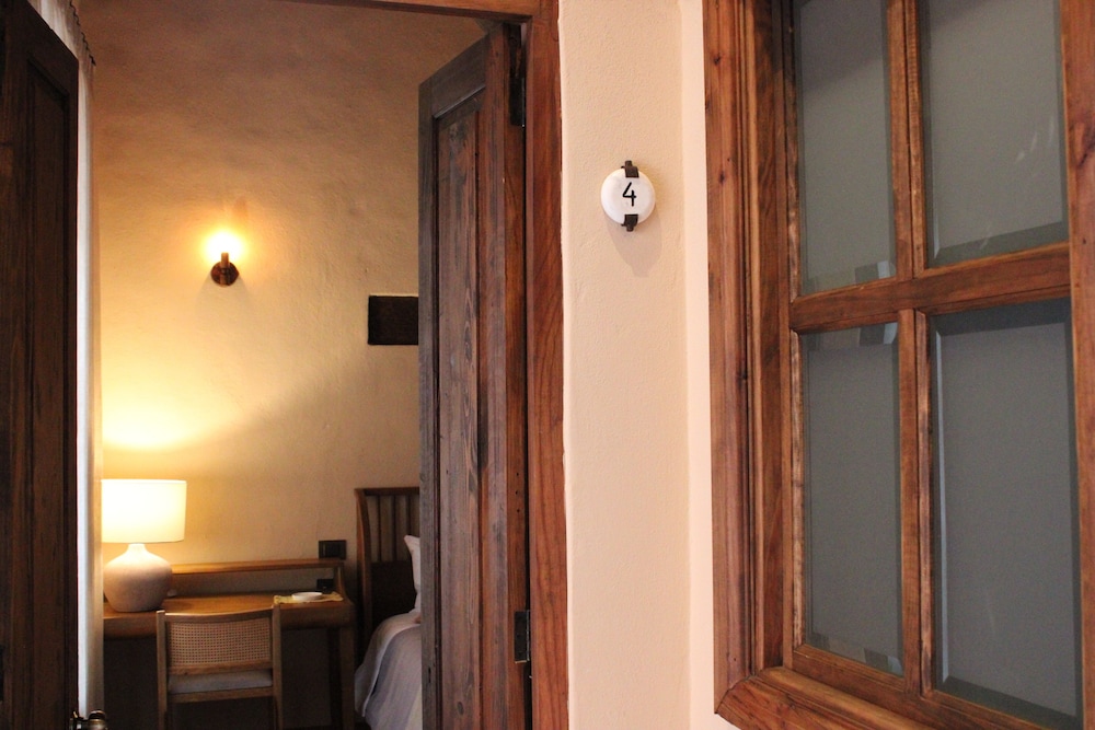 Standard Room photo 2