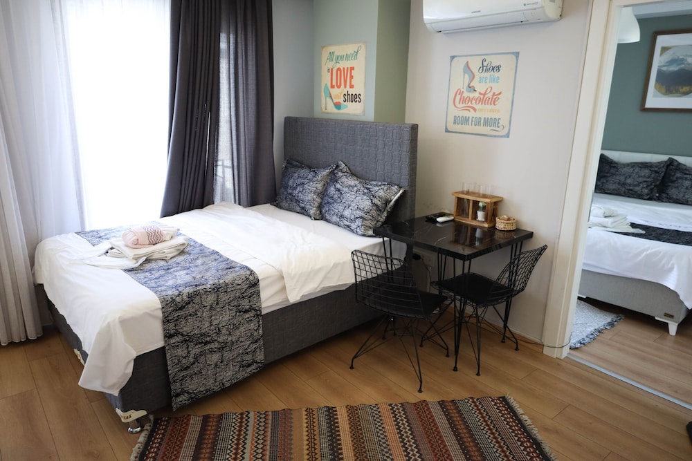 City Apartment photo 2