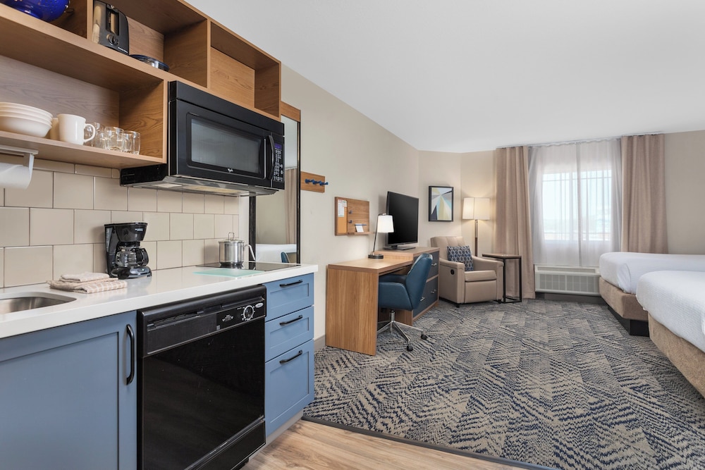 Studio Suite, 2 Queen Beds, Accessible, Kitchen (Communications) - Photo 5