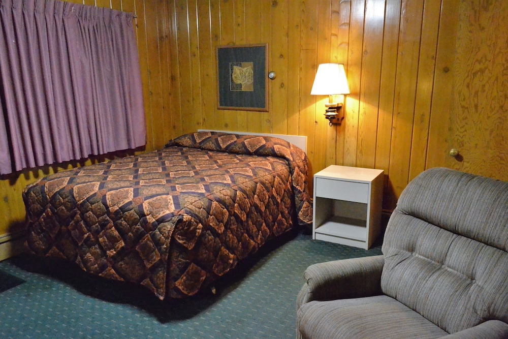 Standard Room, 1 Queen Bed, Non Smoking photo 2
