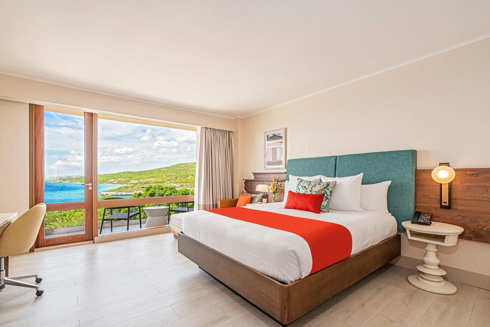 Preferred Club Deluxe Ocean View King