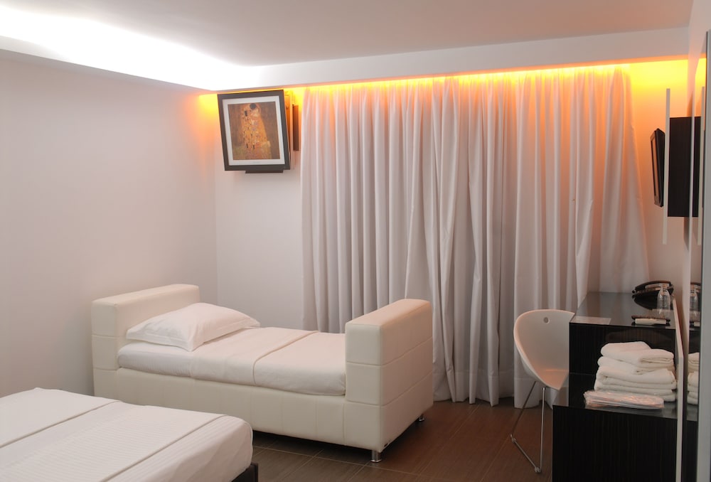 Standard Triple Room photo 3