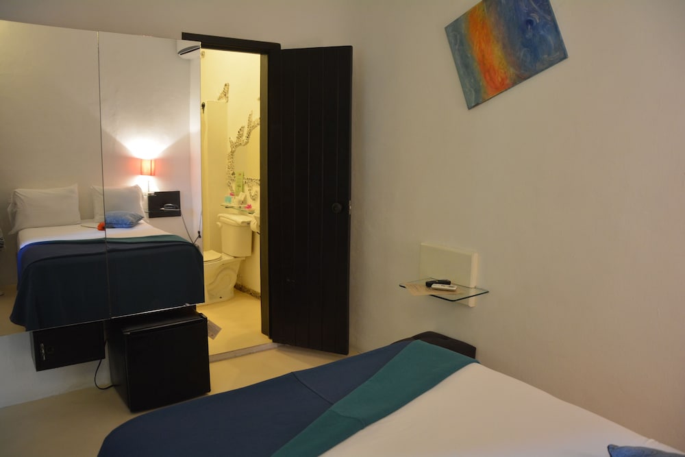 Standard Pretty Small Room
