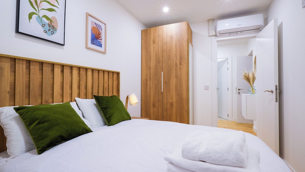 Classic Apartment, 2 Bedrooms, Non Smoking photo 1
