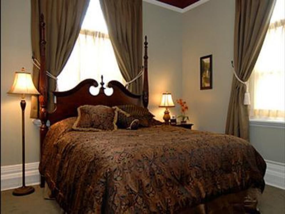 Standard Double Room, Ensuite (Prince Albert)