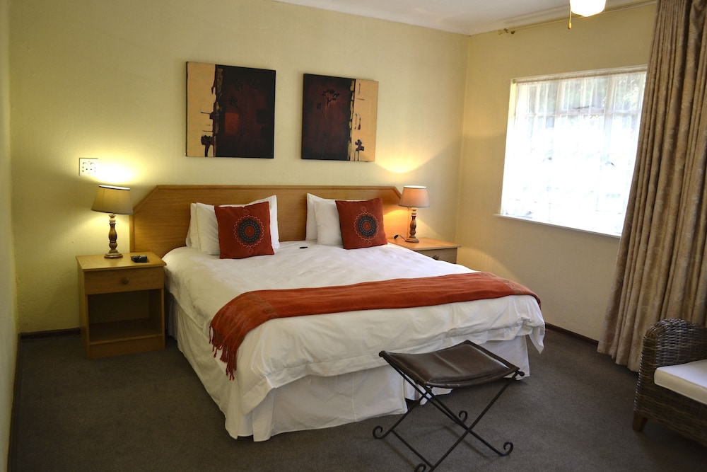 Room (J) photo 3