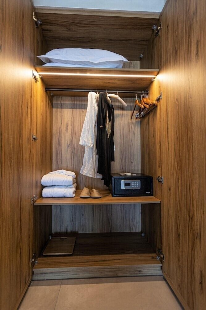 Deluxe Suite photo 3