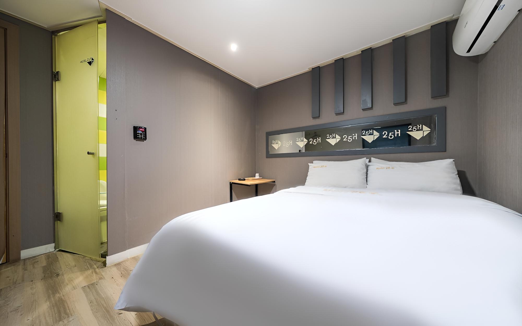 Room (Standard Room) - Photo 1