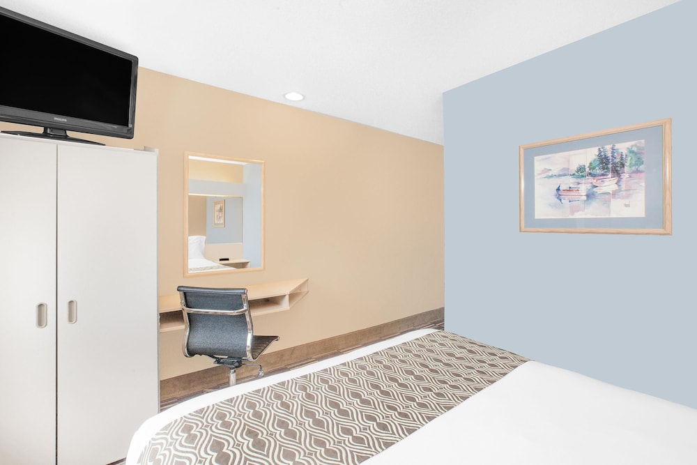 Room, 1 Queen Bed, Non Smoking photo 3