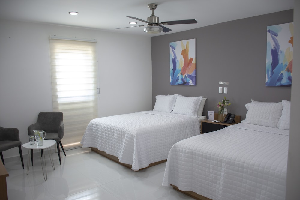 Comfort Room, 2 Queen Beds