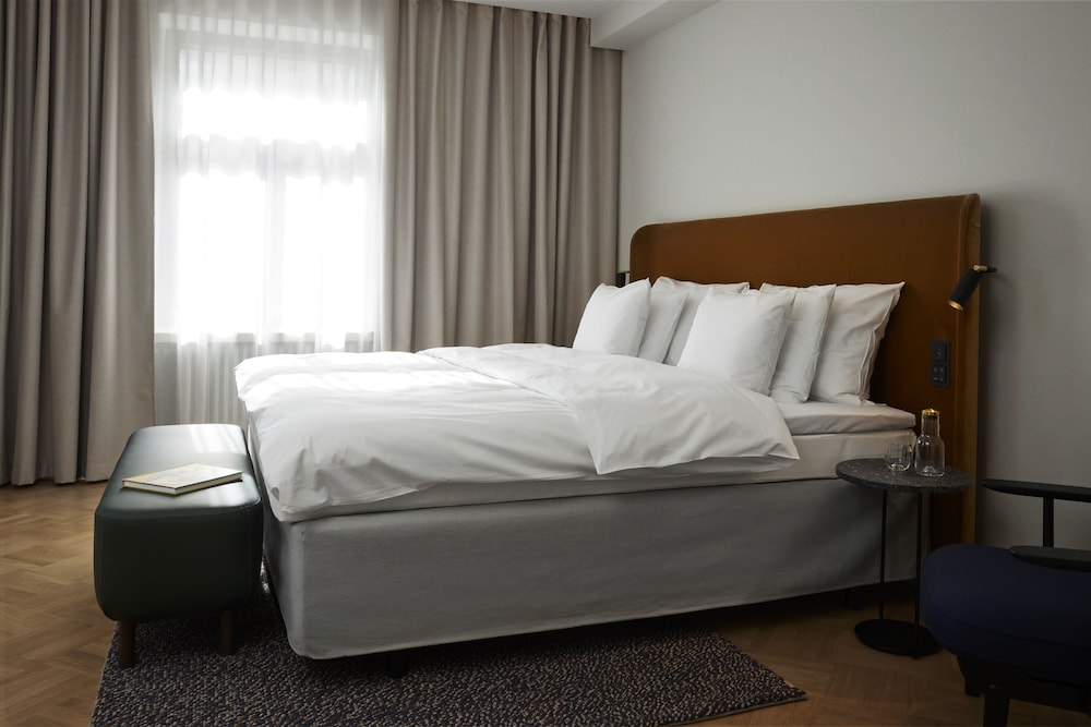 Art Deco Suite