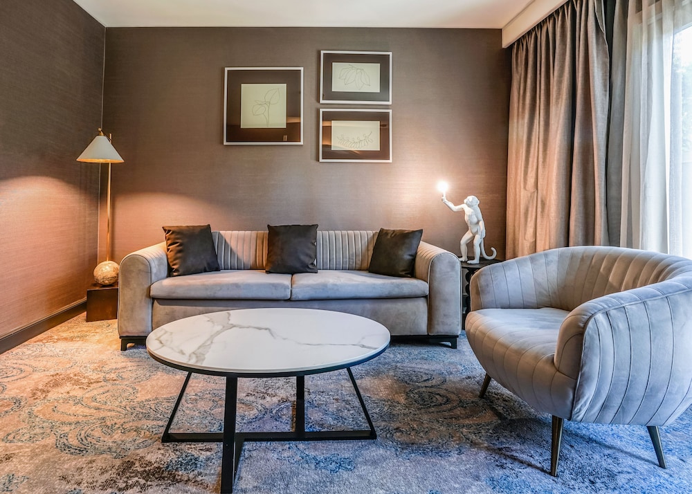 Room, 1 King Bed with Sofa bed