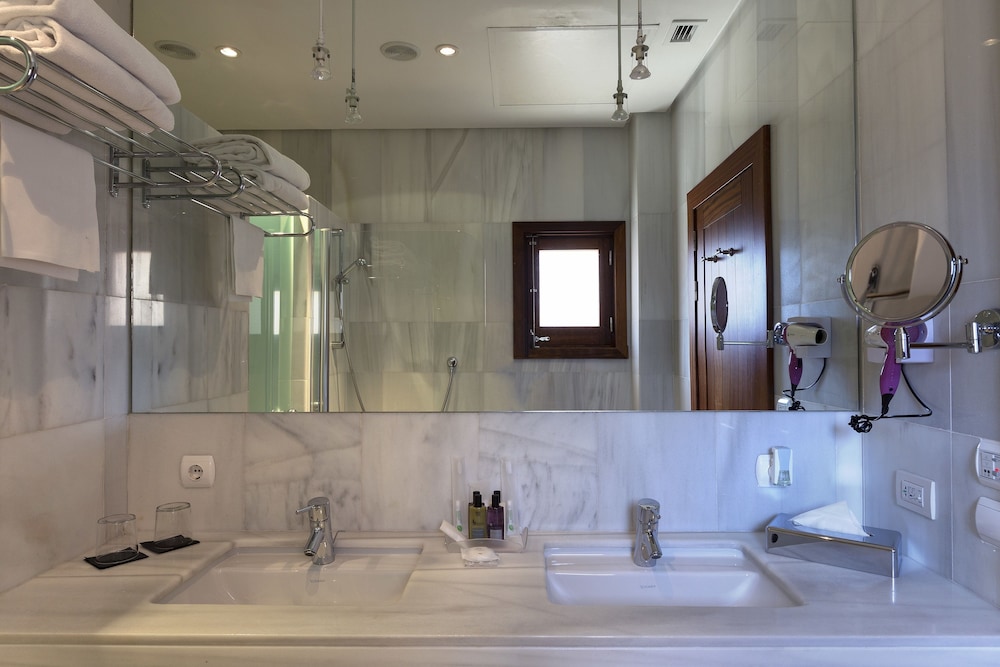 Executive Double Room (Spa Access) photo 3