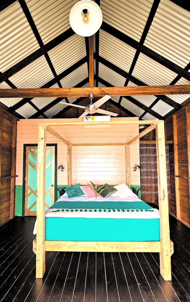 Deluxe Bungalow, Sea View, Overwater photo 2