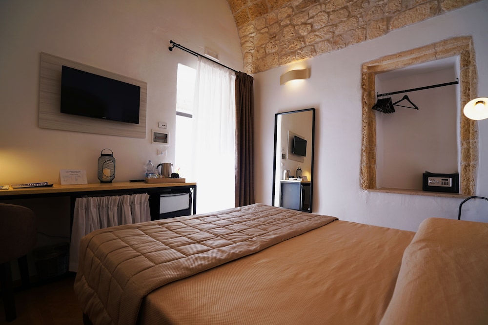 Standard Double Room photo 2