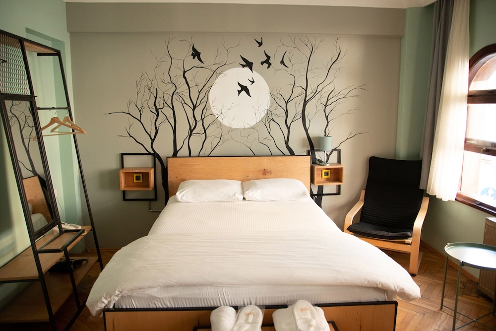 Deluxe Double Room, 1 Queen Bed, City View photo 1