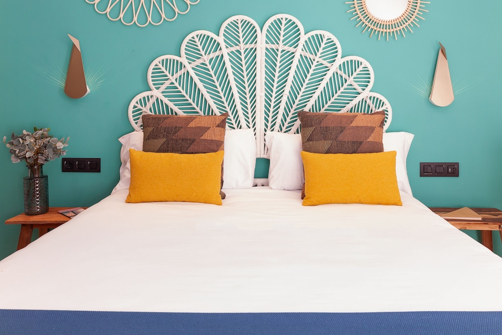 Basic Double Room, 1 Double Bed, Non Smoking photo 2