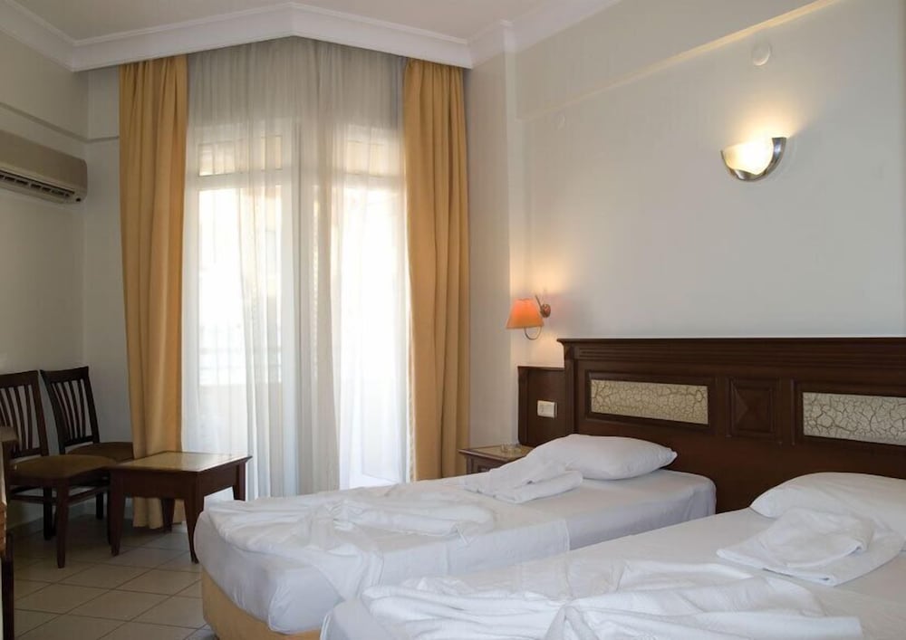 Chambre Standard Double ou avec lits jumeaux