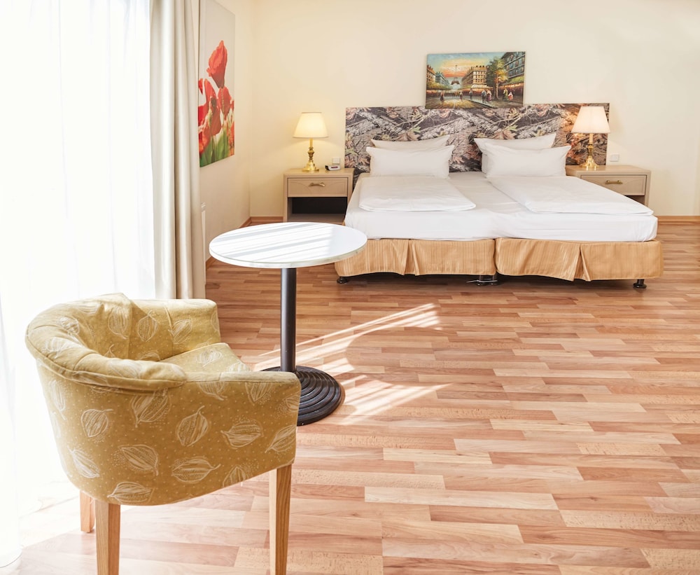 Comfort Room, 1 Double Bed (17SQM, Free WiFi) photo 2