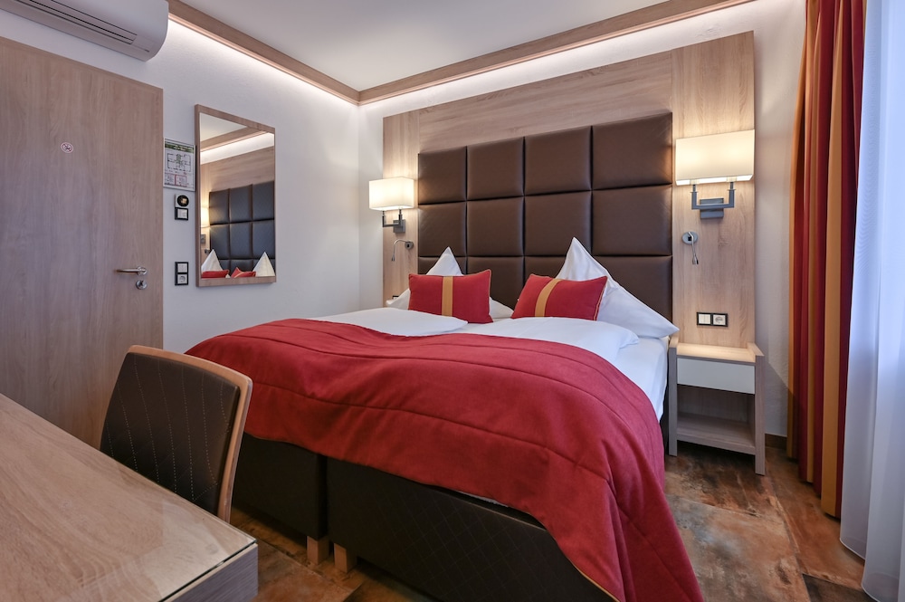 Classic Quadruple Room (shared room) photo 2