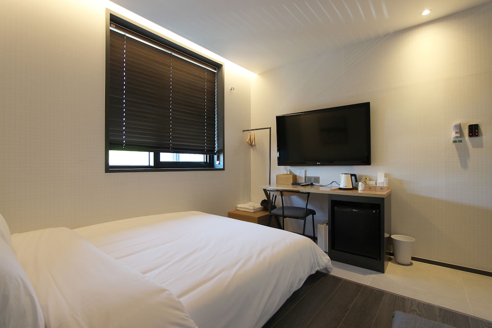 Standard Room - Photo 8