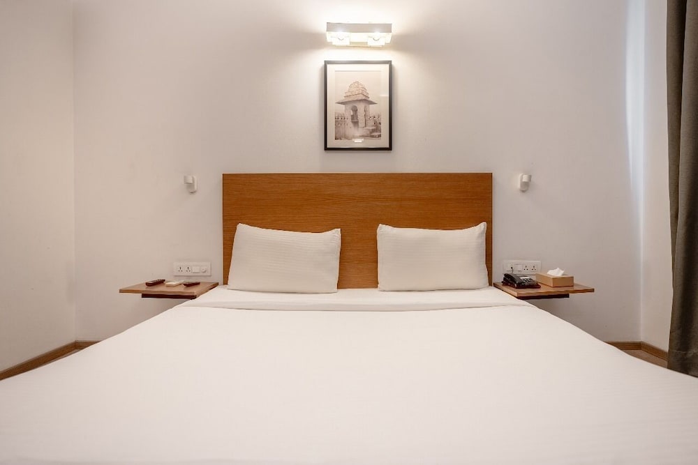 Superior King Room - Photo 2