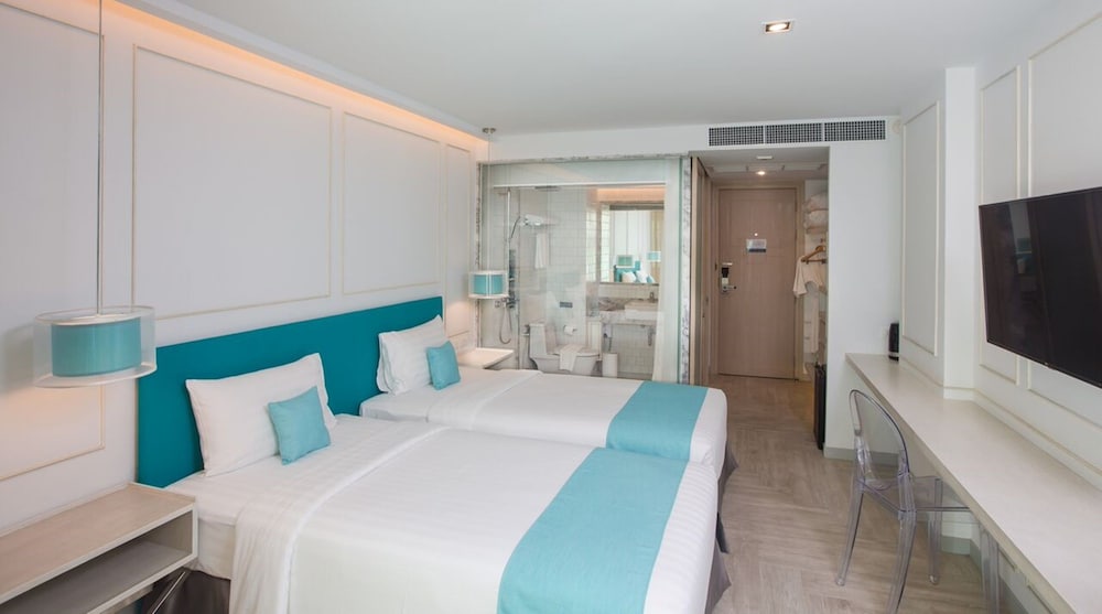 Deluxe Double or Twin Room photo 2