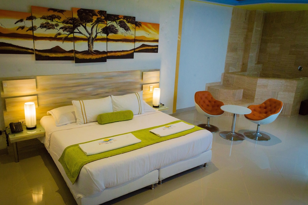 Suite, 1 King Bed, Sea View