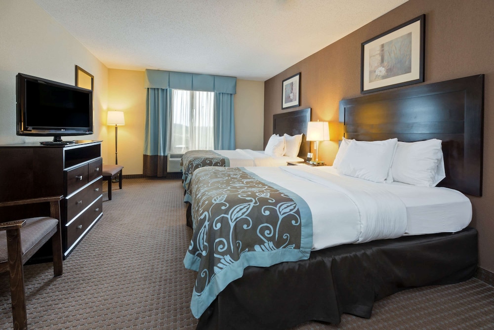 Studio Suite, 2 Queen Beds, Non Smoking - Photo 1