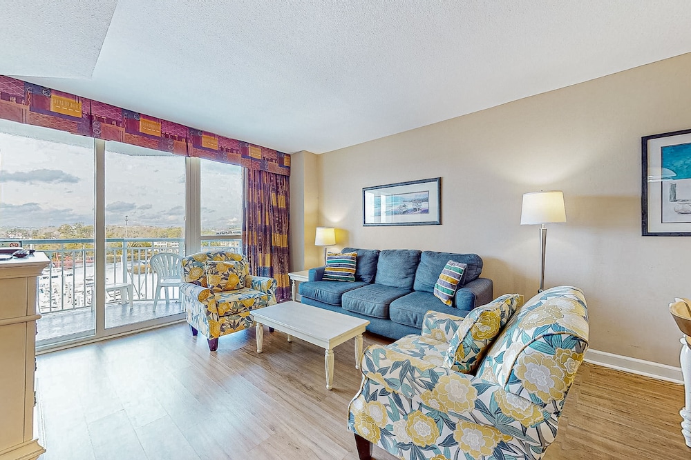 Suite, 3 Bedrooms photo 1