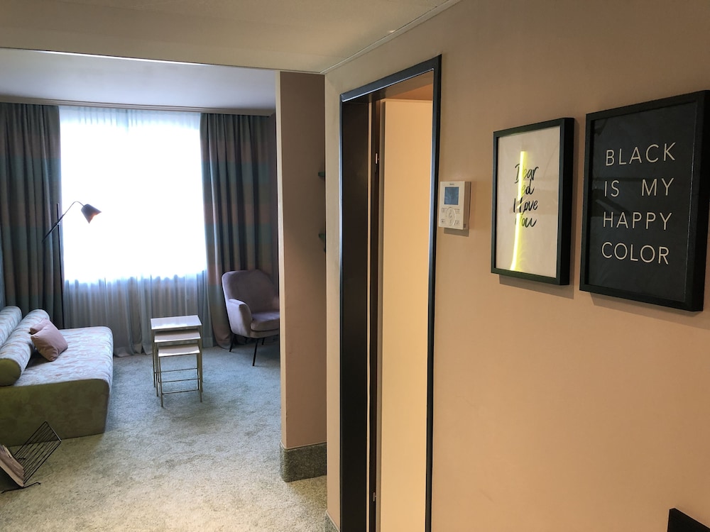 Design Suite photo 2