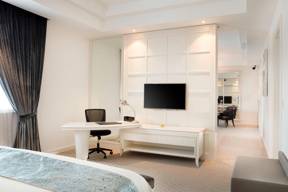 Suite, 1 Bedroom photo 3