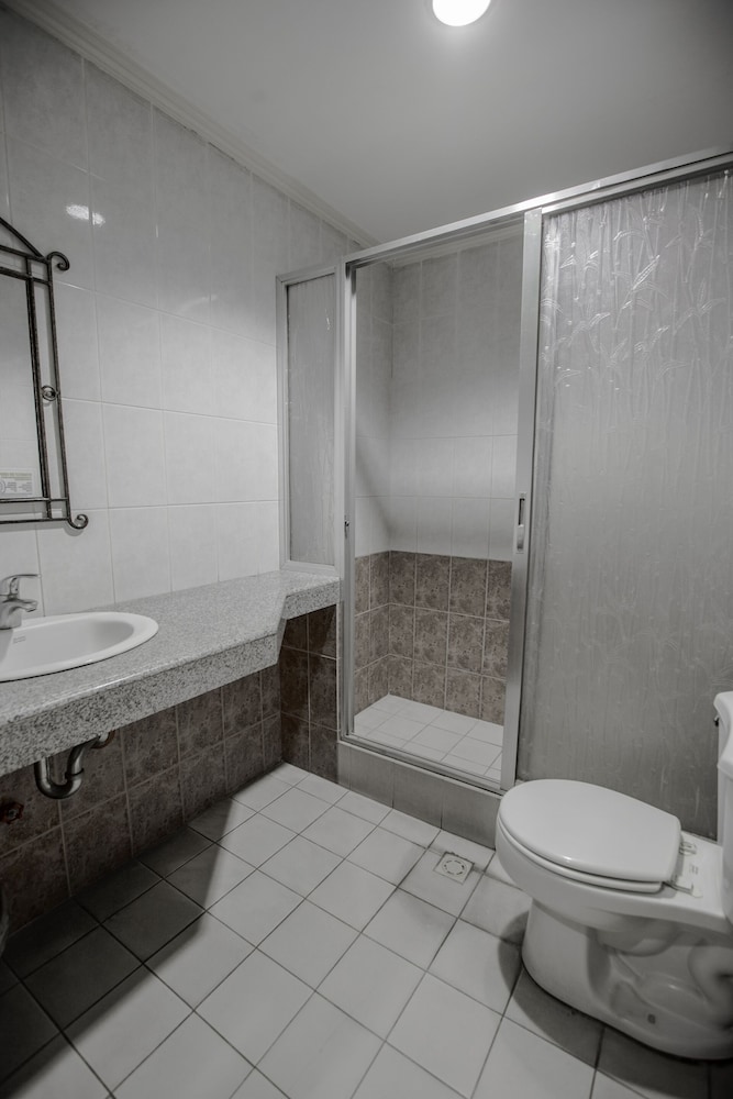 Deluxe Twin Room photo 2