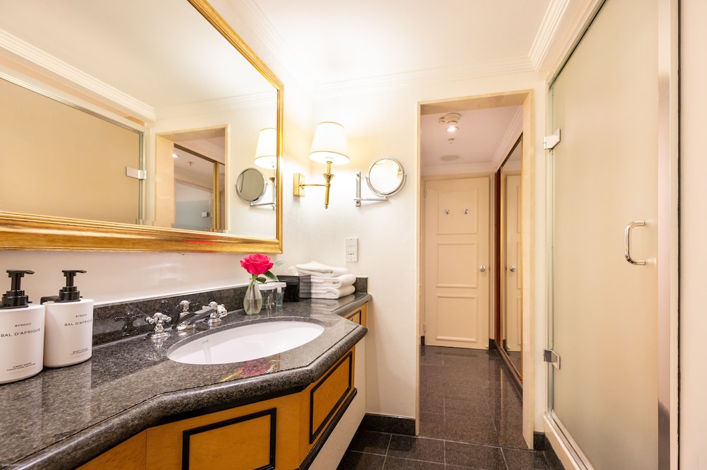 Senior Suite, 1 Twin Bed thumbnail 6