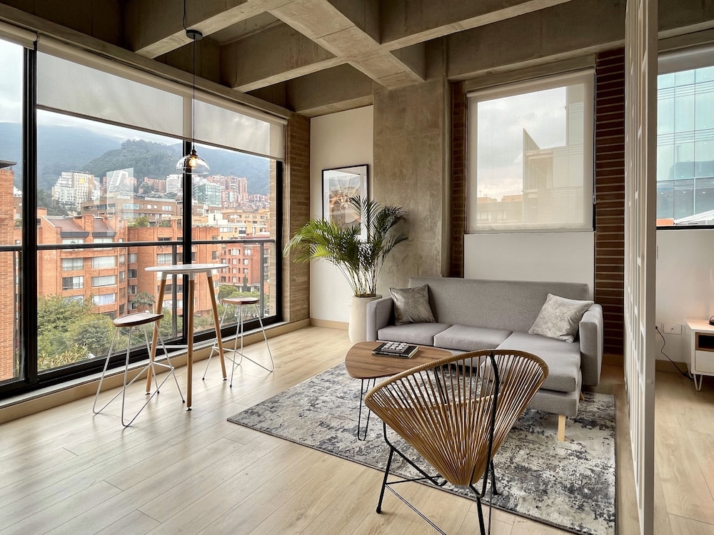 Apartment (705)