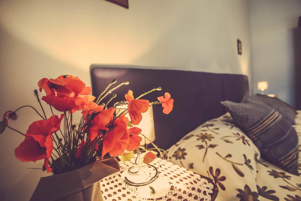 Double Room, Ensuite (Blue) photo 2