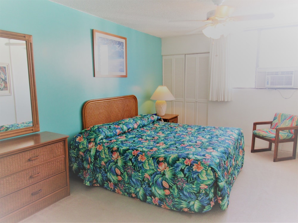 Studio, 1 Queen Bed with Sofa bed, Kitchen