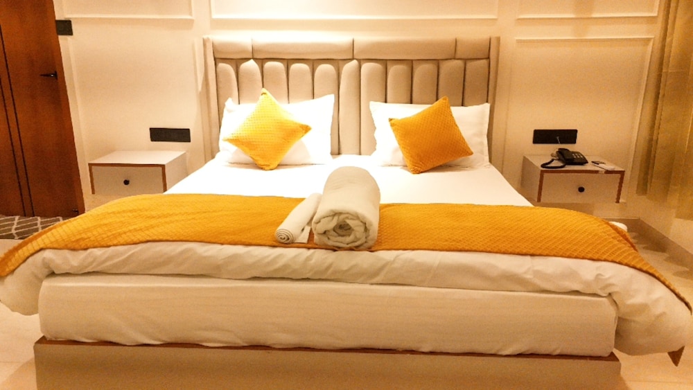 Deluxe Room, Balcony