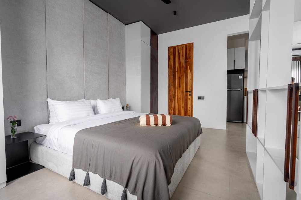 Studio, Kitchen, Ground Floor